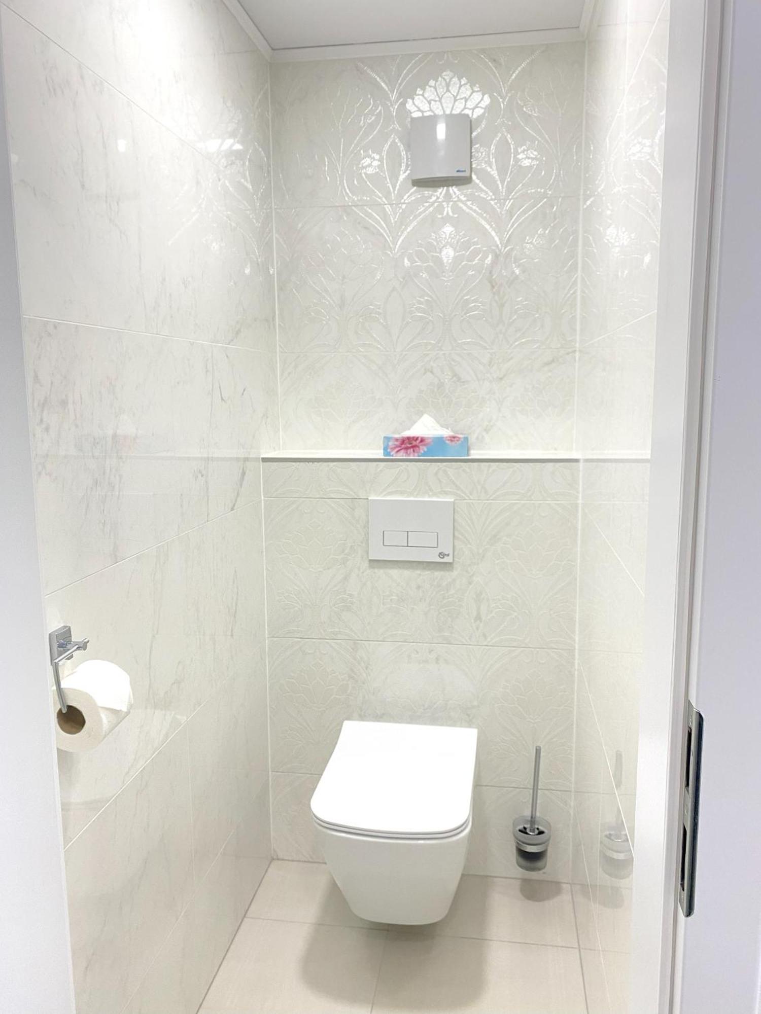 Die Eleganz - Apartment Near The City Center With Free Parking Bratislava Exteriör bild
